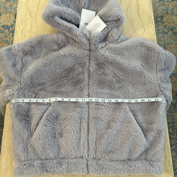NWT UGG Mandy Faux Fur Hoodie. M - Picture 12 of 16